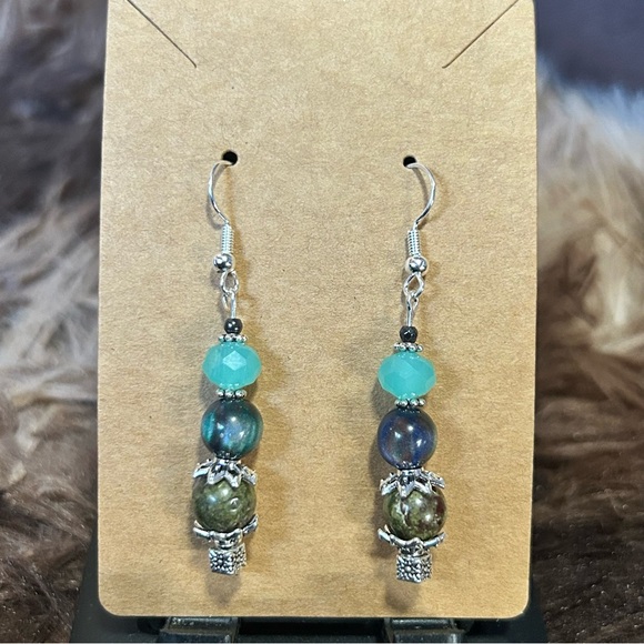 Handcrafted dragon blood stone cat eye glass crystal earrings - Picture 2 of 5